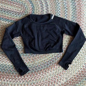 Gymshark black cropped long sleeve